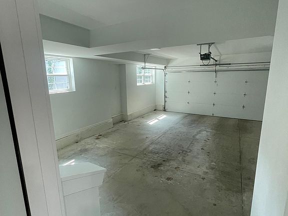 2nd image of 239 Boyden Ave APT 1