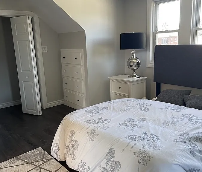 1677 Victoria Ave — Photo 29