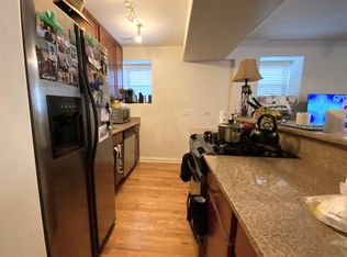 815 W Addison St #2R, Chicago, IL 60657