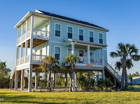 111 12th St, Pt Saint Joe, FL 32456