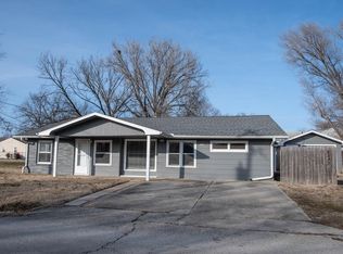308 Oak St, Neodesha, KS 66757