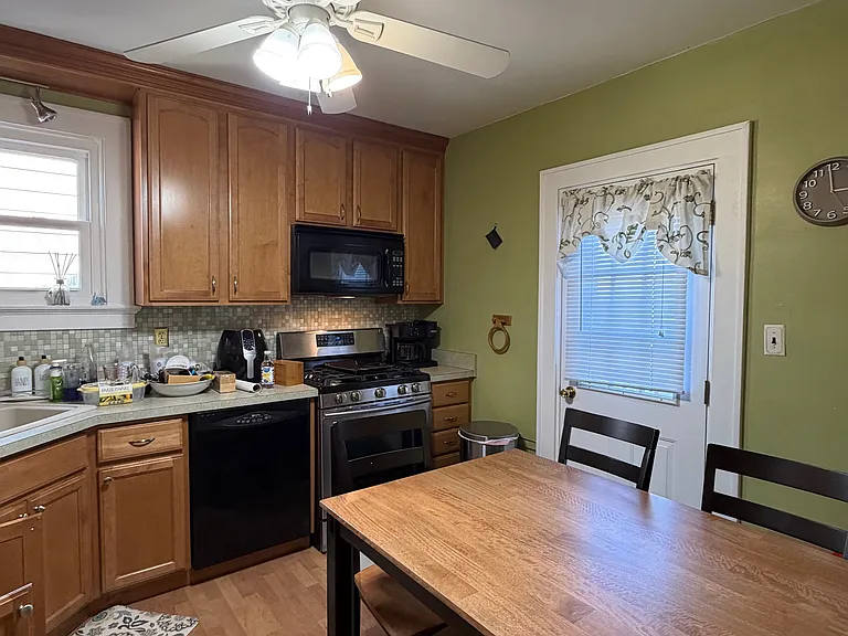 3546 Lilac Ave — Photo 24