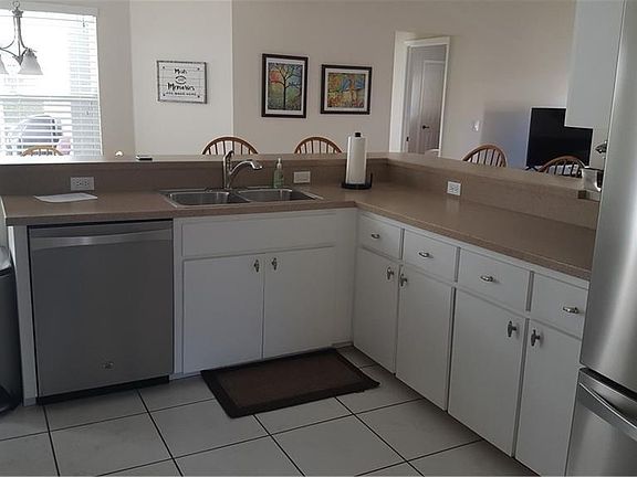 3rd image of 2031 Old Pine Way