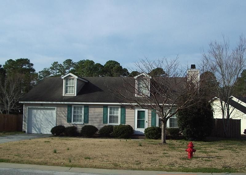 1st image of 4700 Weybridge Ln