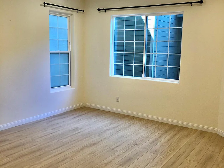 4204 3rd Ave #5 — Photo 26