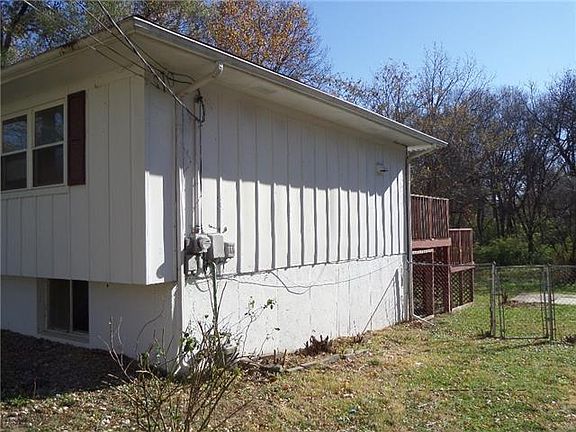 4th image of 6435 Sloan Ave