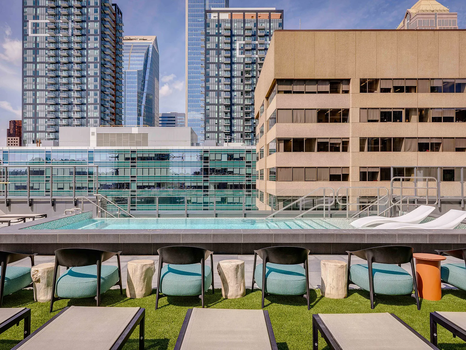 Two Park Central — Photo 4