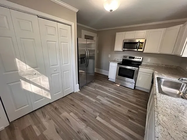 104 E B Ave — Photo 8