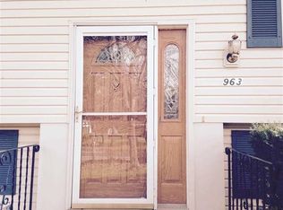 963 Burdeck St, Schenectady, NY 12306