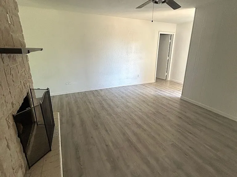 8216 Elkridge Ave — Photo 4
