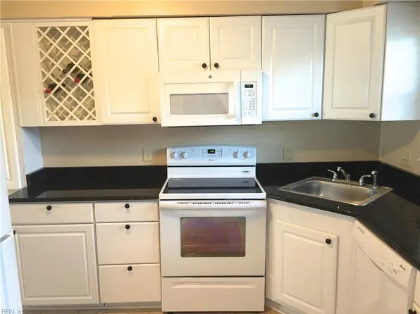 407 25th St #101, Virginia Beach, VA 23451