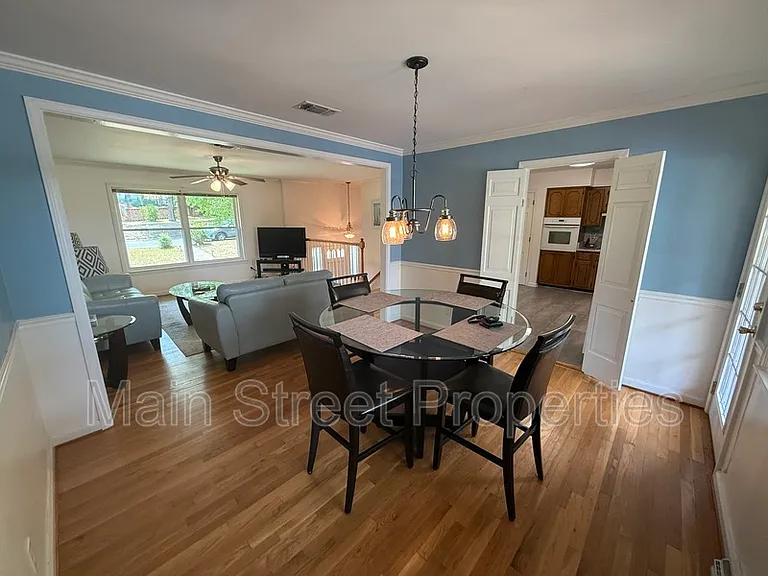 3660 Molaree Dr — Photo 16