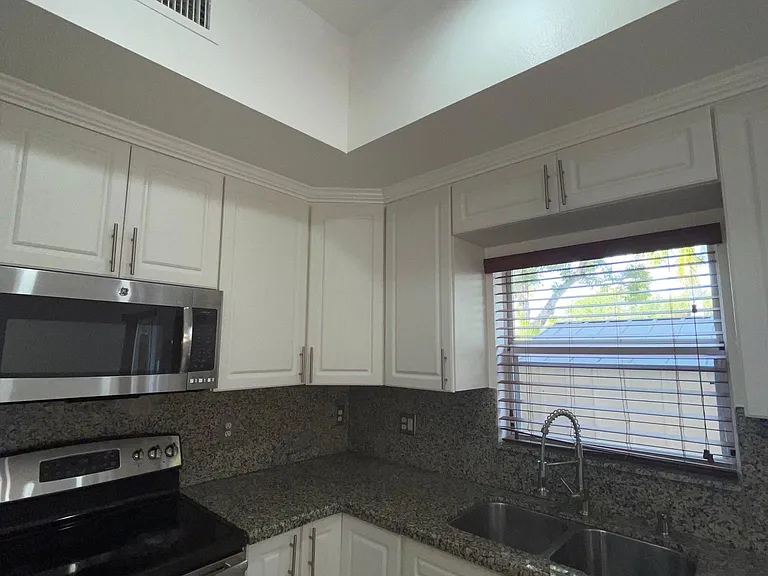 22231 SW 88th Path — Photo 8