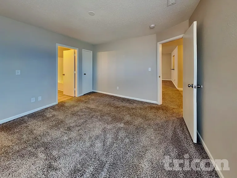 5314 Cliff Ridge Dr — Photo 8