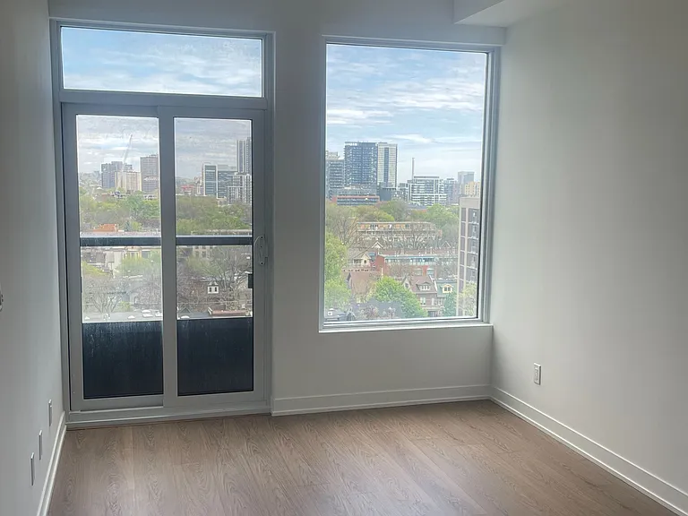 319 Jarvis St #1011 — Photo 4