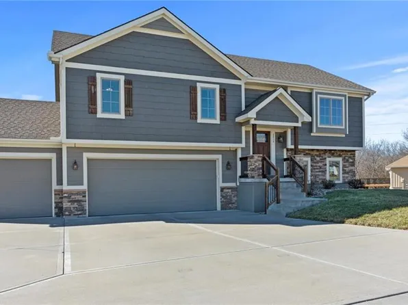 2217 Corbin Ct, Excelsior Springs, MO 64024
