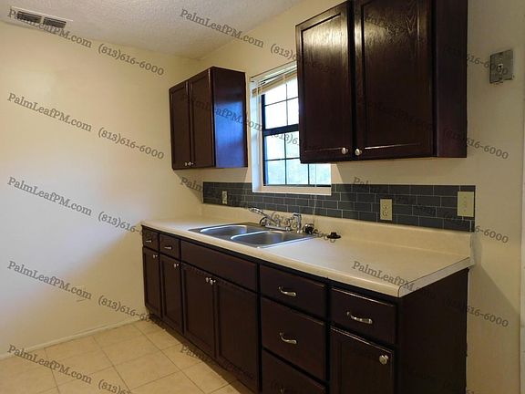 3rd image of 3031 Dignan St