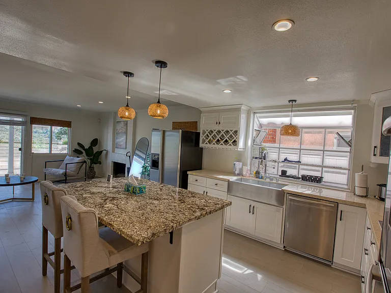 11215 Del Diablo St — Photo 8
