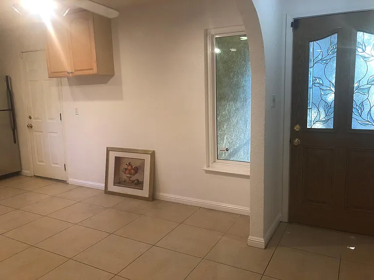 Plenty of natural light from outside