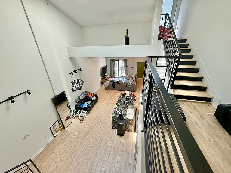 1306 N Front St #F4 — Photo 2