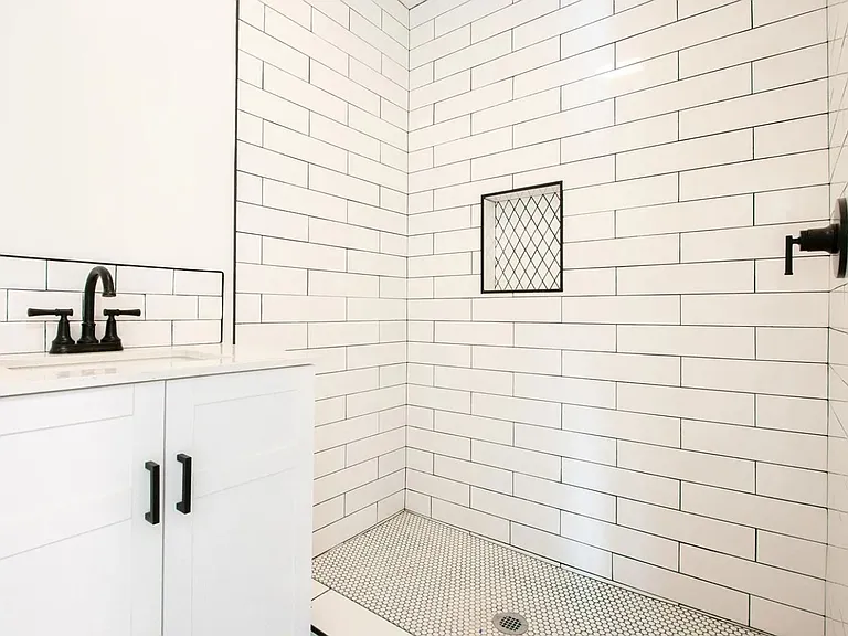 1540 S Orange Grove Ave #2 — Photo 6