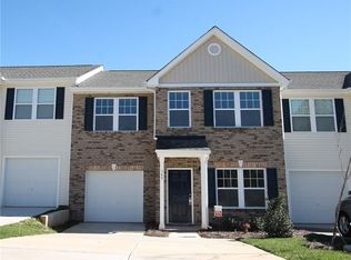 385 Battery Cir #29, Lake Wylie, SC 29710