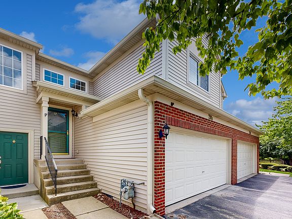 2nd image of 281 Nicole Dr Unit E