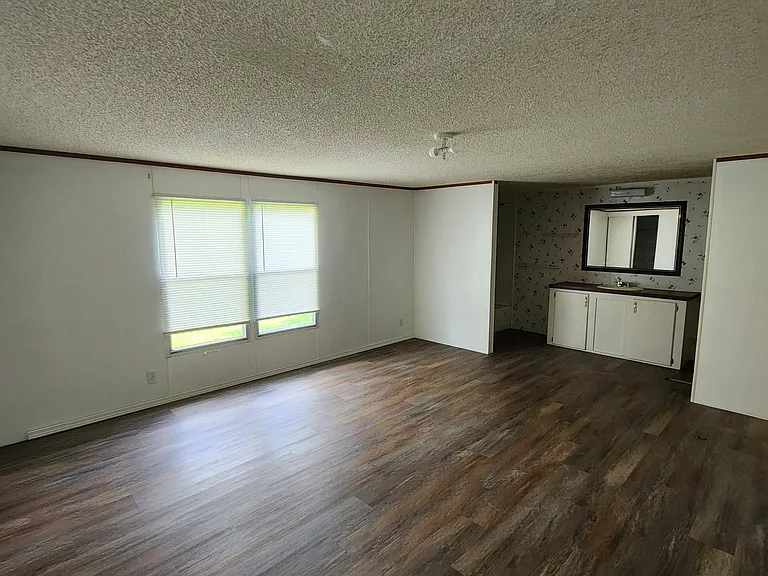 17966 W 810th Rd #5 — Photo 5