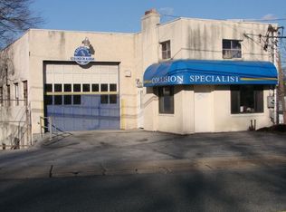 1375 Lawrence Rd, Havertown, PA 19083