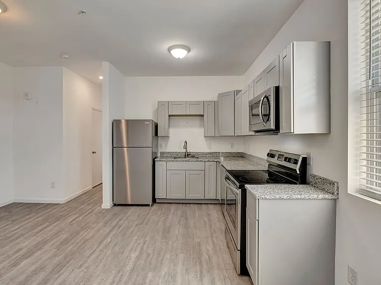Hickory Lofts — Photo 4
