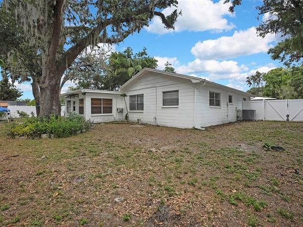 215 Deer Park Ave, Temple Terrace, FL 33617
