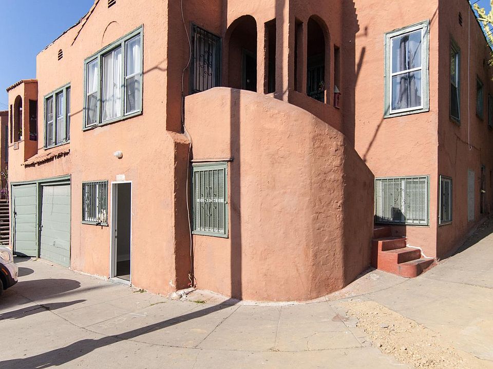 1st image of 901 Manzanita St