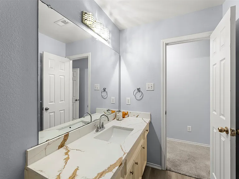 11745 Logan Ridge Dr — Photo 18