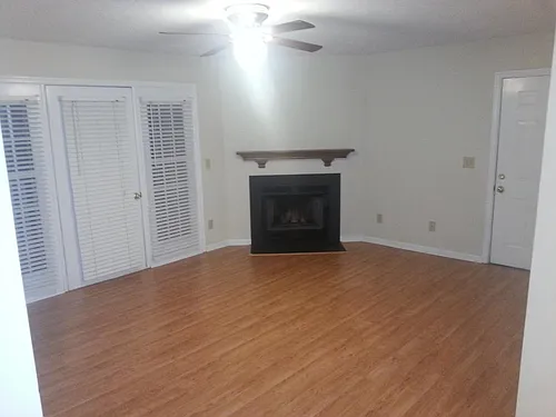 5531 Hornaday Rd Photo 1