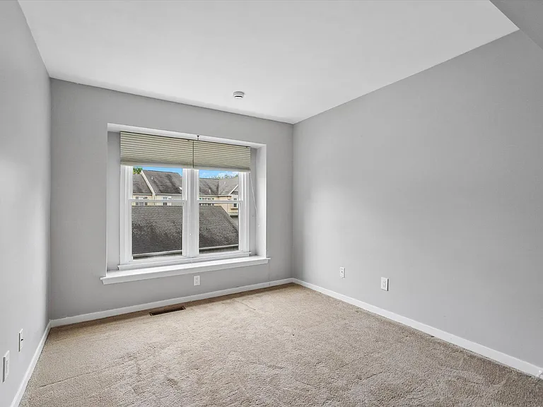 1604 Cotswald Ct #1604 — Photo 14