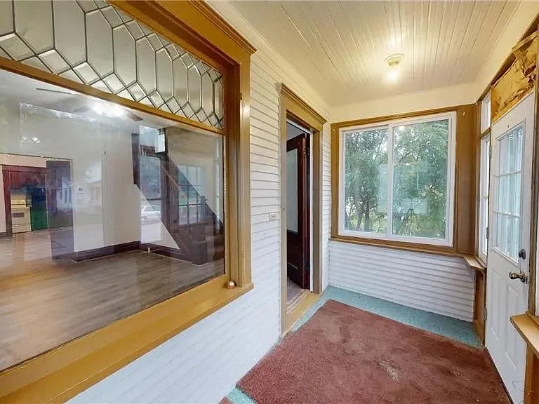 316 Court St — Photo 12