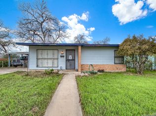 4335 Spring Oak Dr, San Antonio, TX 78219