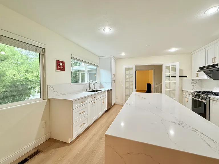 15798 Alta Vista Way — Photo 16