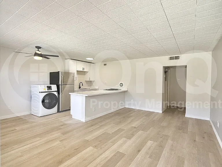 25 E Eva St #10 — Photo 8