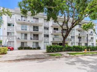 445 SW 11th St APT 203, Miami, FL 33130