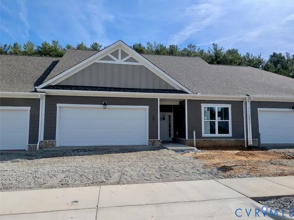 8716 Hope Farm Ln, Mechanicsville, VA 23111