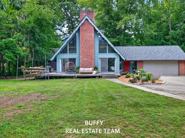 2200 Trillium Ln NW, Grand Rapids, MI 49534