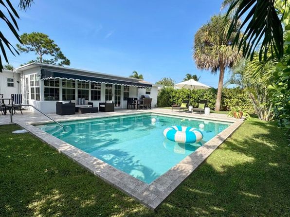 360 Alhambra Pl