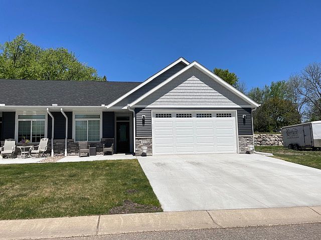 1st image of 411 Kottke Ct SE #2