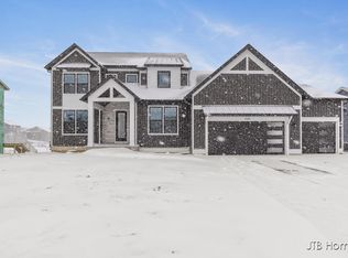 11301 Shoreline Dr #60, Allendale, MI 49401