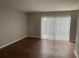 16 N 10th St, Mascoutah, IL