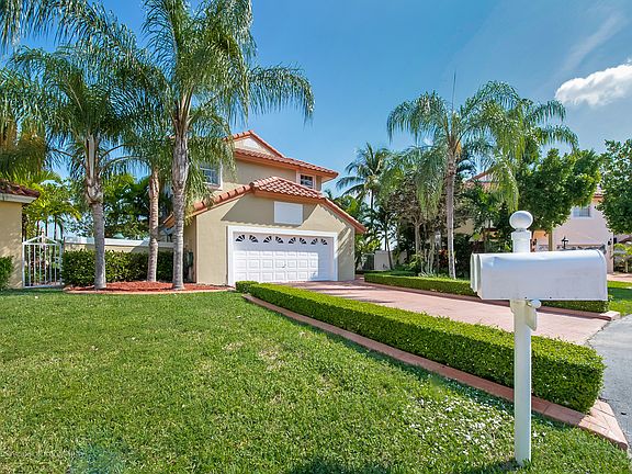 4th image of 10460 NW 46th St