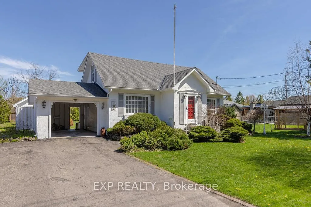 3 bed, $2,500 — Photo 1