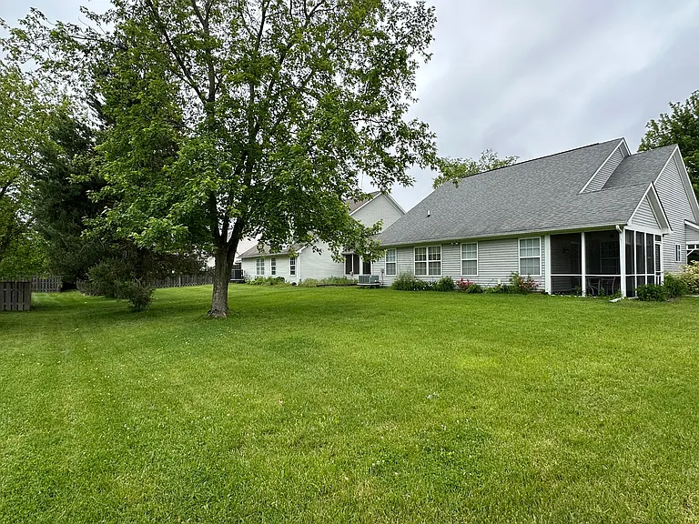 3843 Constitution Dr — Photo 12