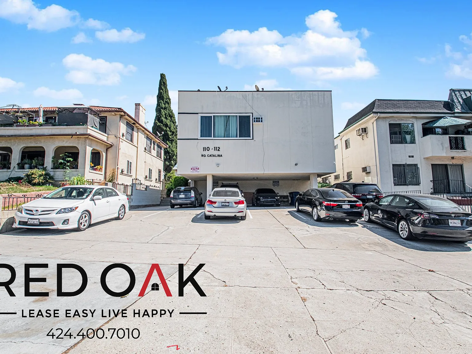 Inviting 2-Bed with Stainless Steel Appliances, Air Conditioning, On-Site Laundry and Parking Inc... — Photo 4